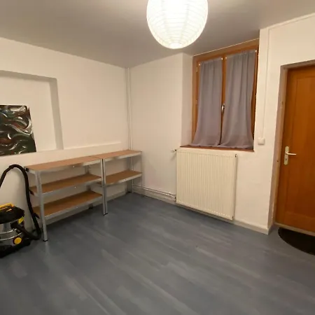 De La Tour De Paradis Ferienhaus