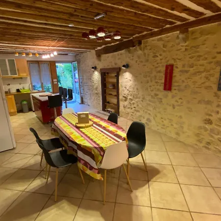 Ferienhaus De La Tour De Paradis